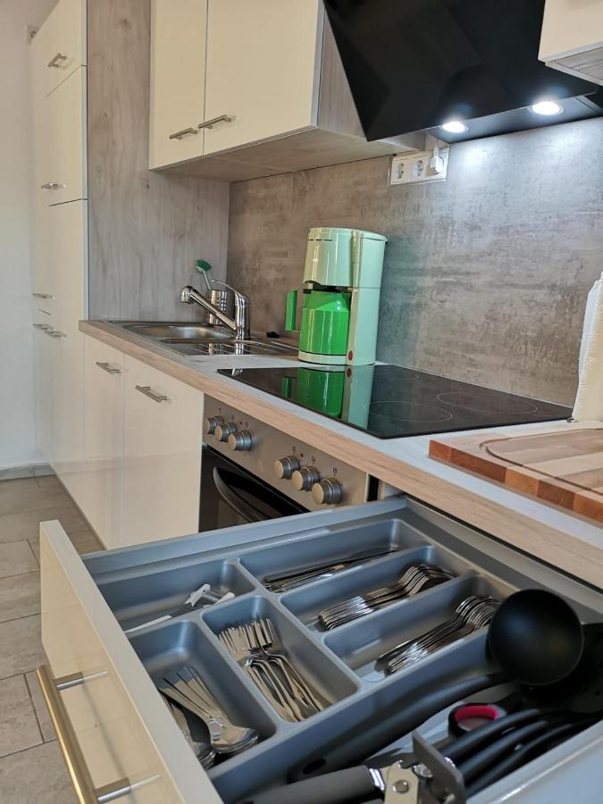 Apartamento Modern Wohnen I Parkplatz I Wlan I Netflix I Balkon I 6 Schlafplaetze Bad Oeynhausen Exterior foto
